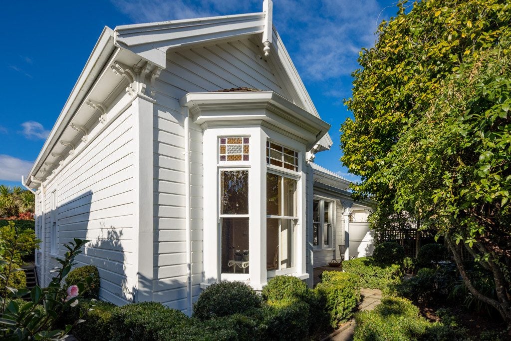 163 Collingwood Street, Nelson, Nelson - Carousel 2