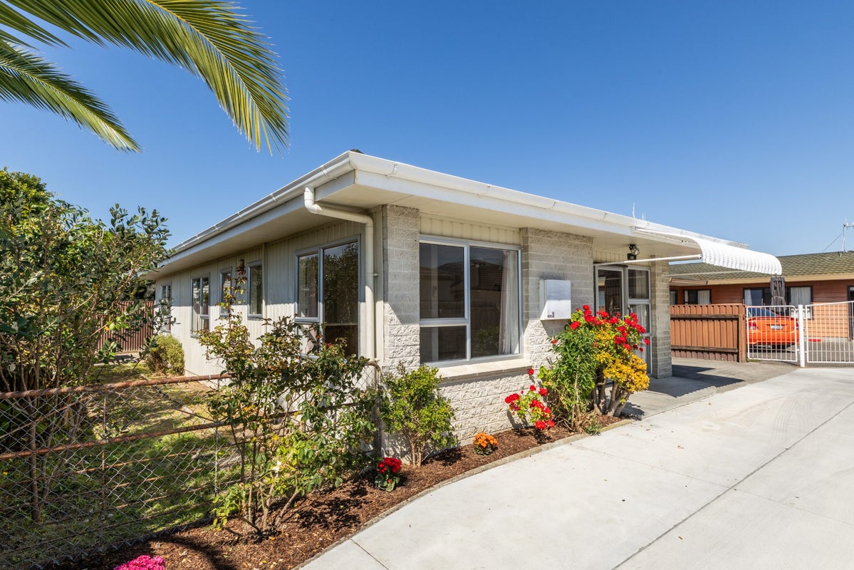 1/11 Gebbie Road, TARADALE, NAPIER - Carousel 15