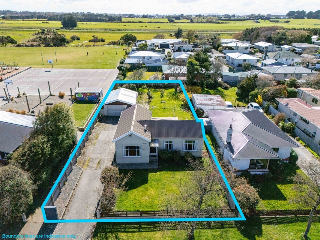 130 Lamond Street East, Hargest, Invercargill - Carousel 2