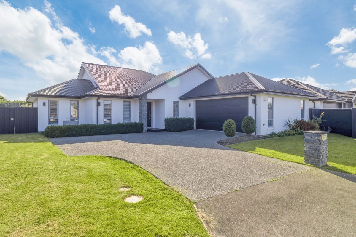 66 Bronco Drive, Aidanfield, Christchurch - Carousel 1