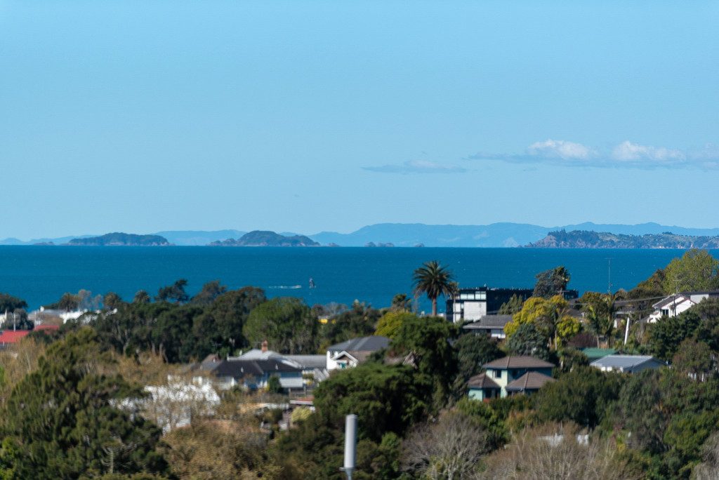 2/27 John Downs Drive, Browns Bay, Auckland - Carousel 2