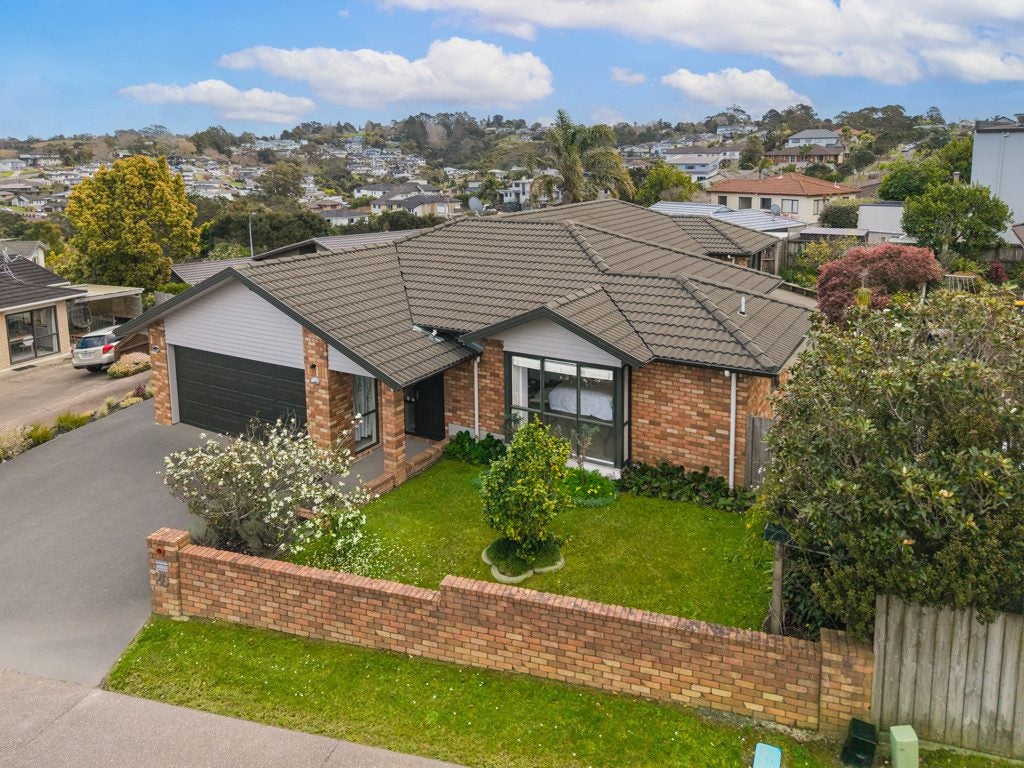 20 Mackwell Road, Fairview Heights, Auckland - Carousel 1