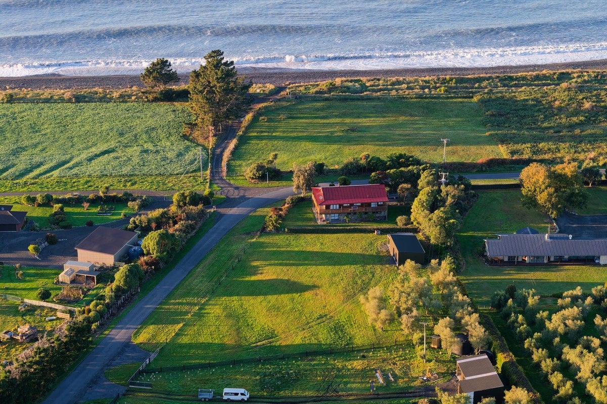 211 Lovers Lane, HAPUKU, KAIKOURA - Carousel 1