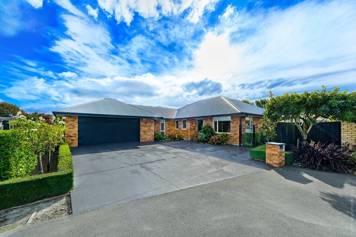 12 Catkins Lane, Mairehau, Christchurch - Carousel 1