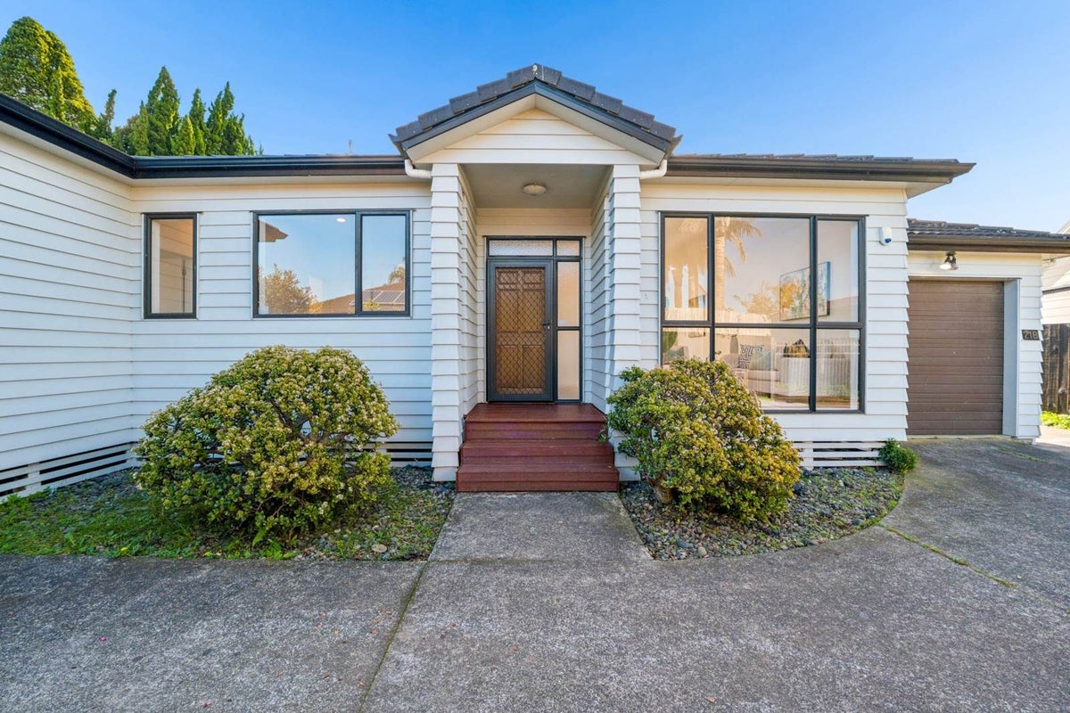21B Canal Road, Avondale, Auckland - Carousel 1