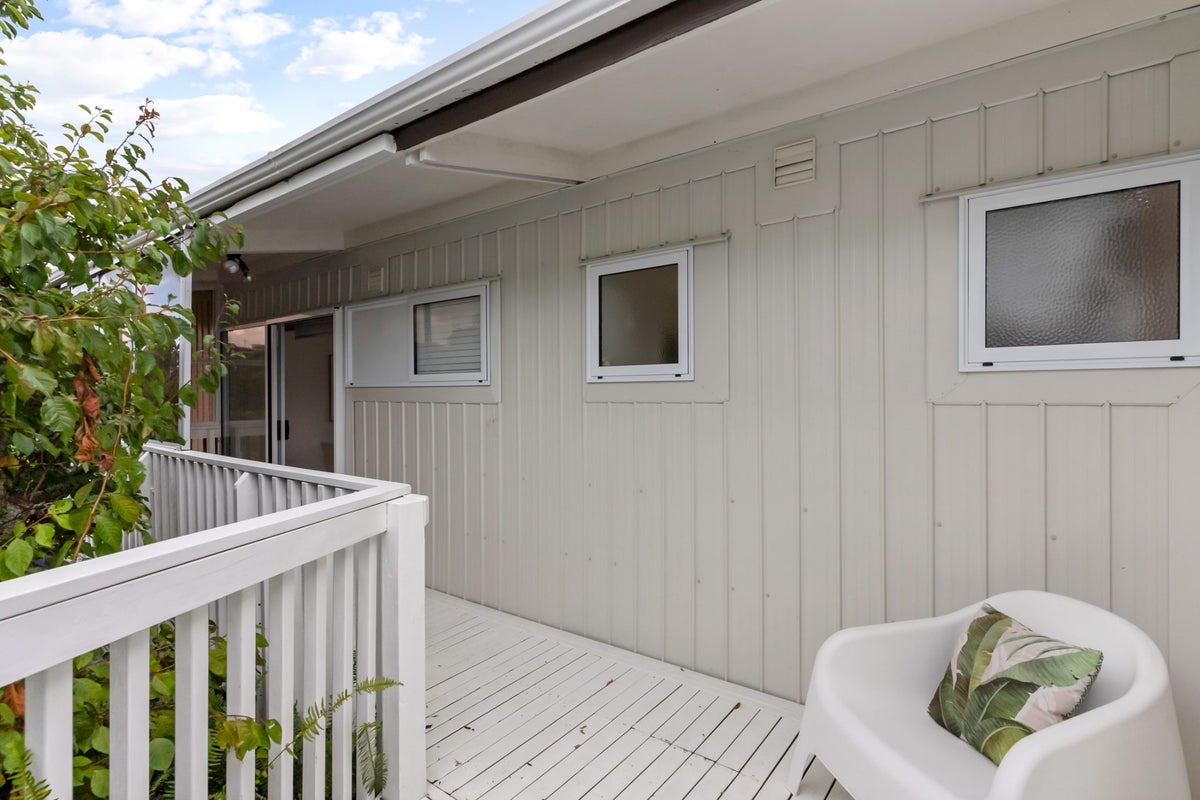 2/37 Ripon Crescent, Meadowbank, Auckland - Carousel 2