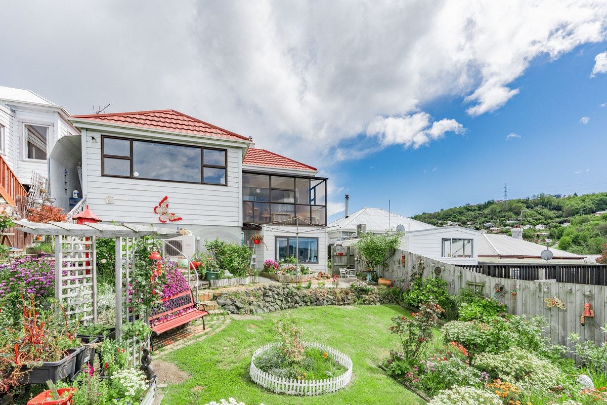 23 Cole Street, Caversham, Dunedin - Carousel 1