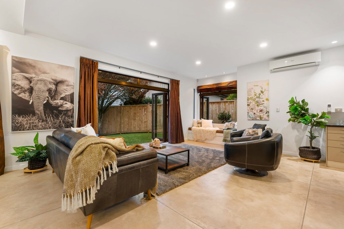 27A Wicklam Lane, Greenhithe, Auckland - Carousel 2