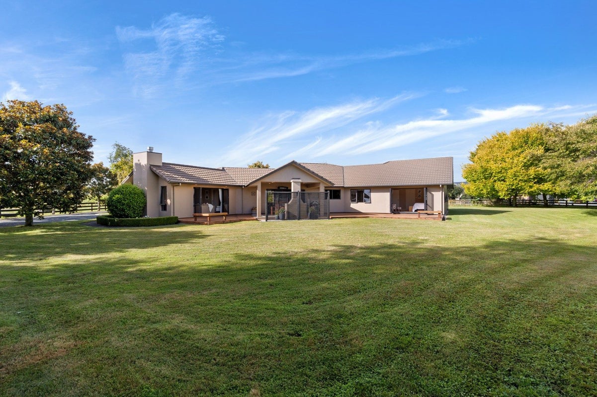921 Gordonton Road, Gordonton, Hamilton - Carousel 1