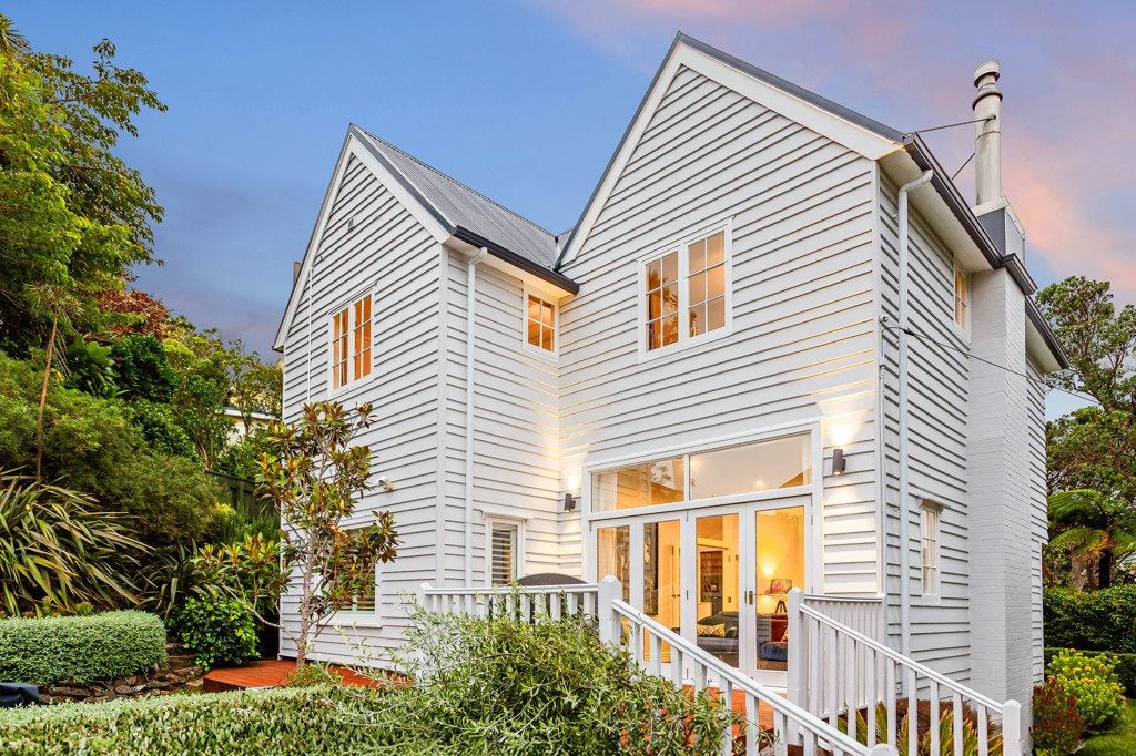 49 Messines Road, Karori, Wellington - Carousel 1