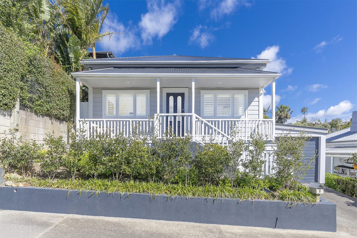 2 Third Avenue, Kingsland, Auckland - Carousel 1