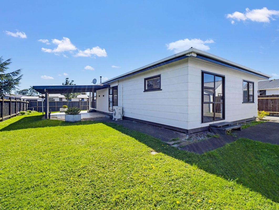 22 Peter Hall Drive, Kelvin Grove, Palmerston North - Carousel 2