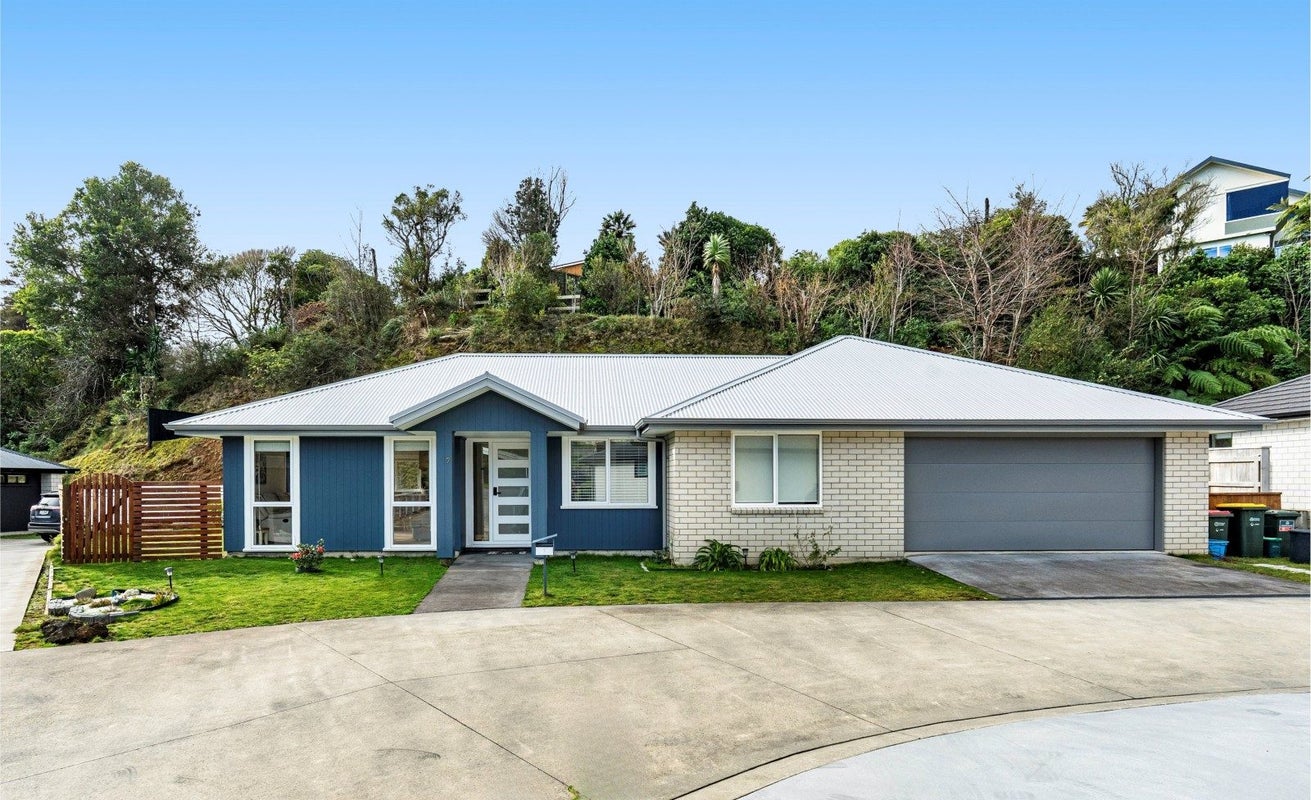 7 Wilson Way, Welbourn, New Plymouth - Carousel 1