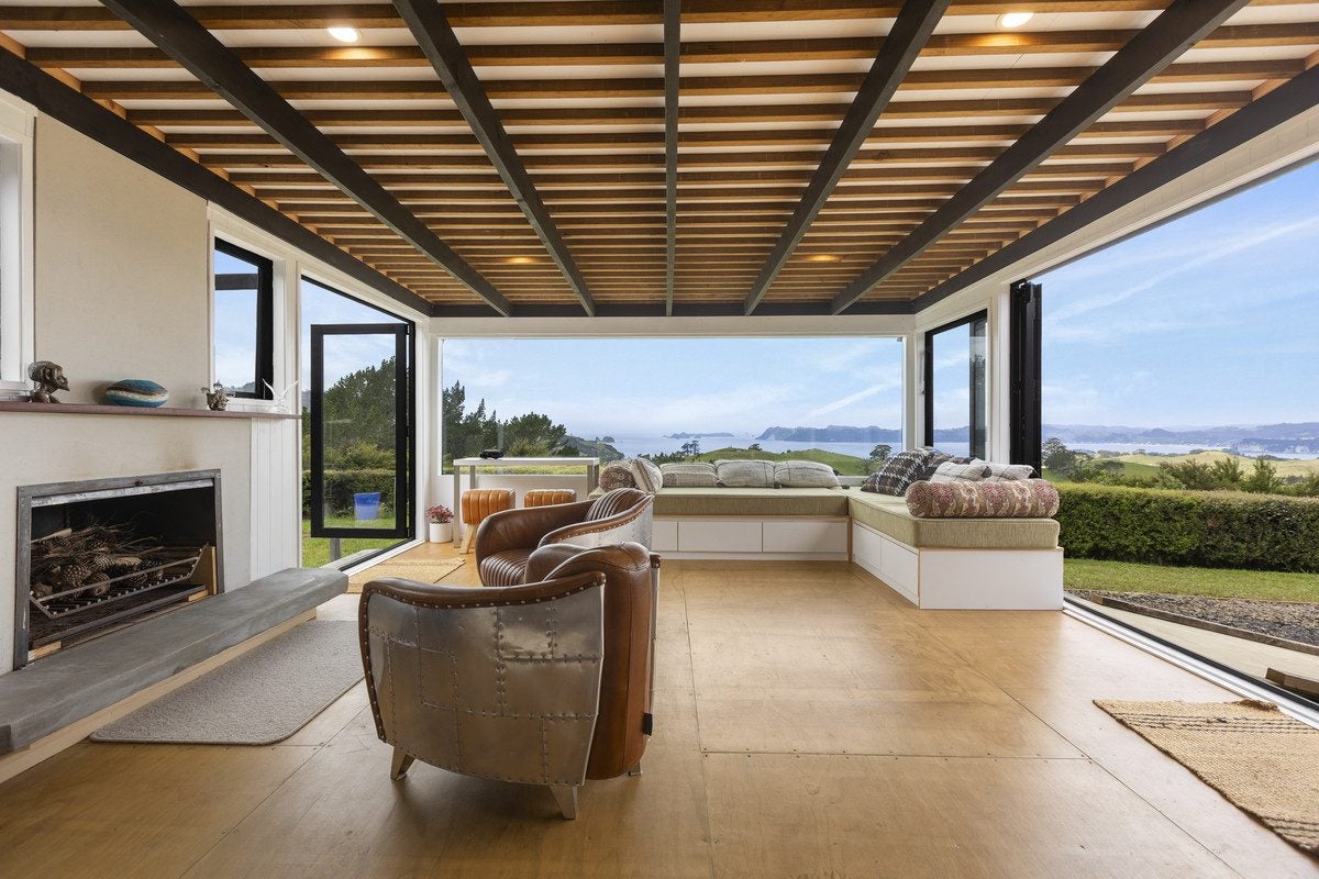 61 Spikes Way, Whitianga - Carousel 2