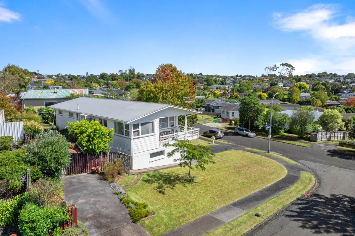 29 Nevada Avenue, Pakuranga Heights, Auckland - Carousel 2