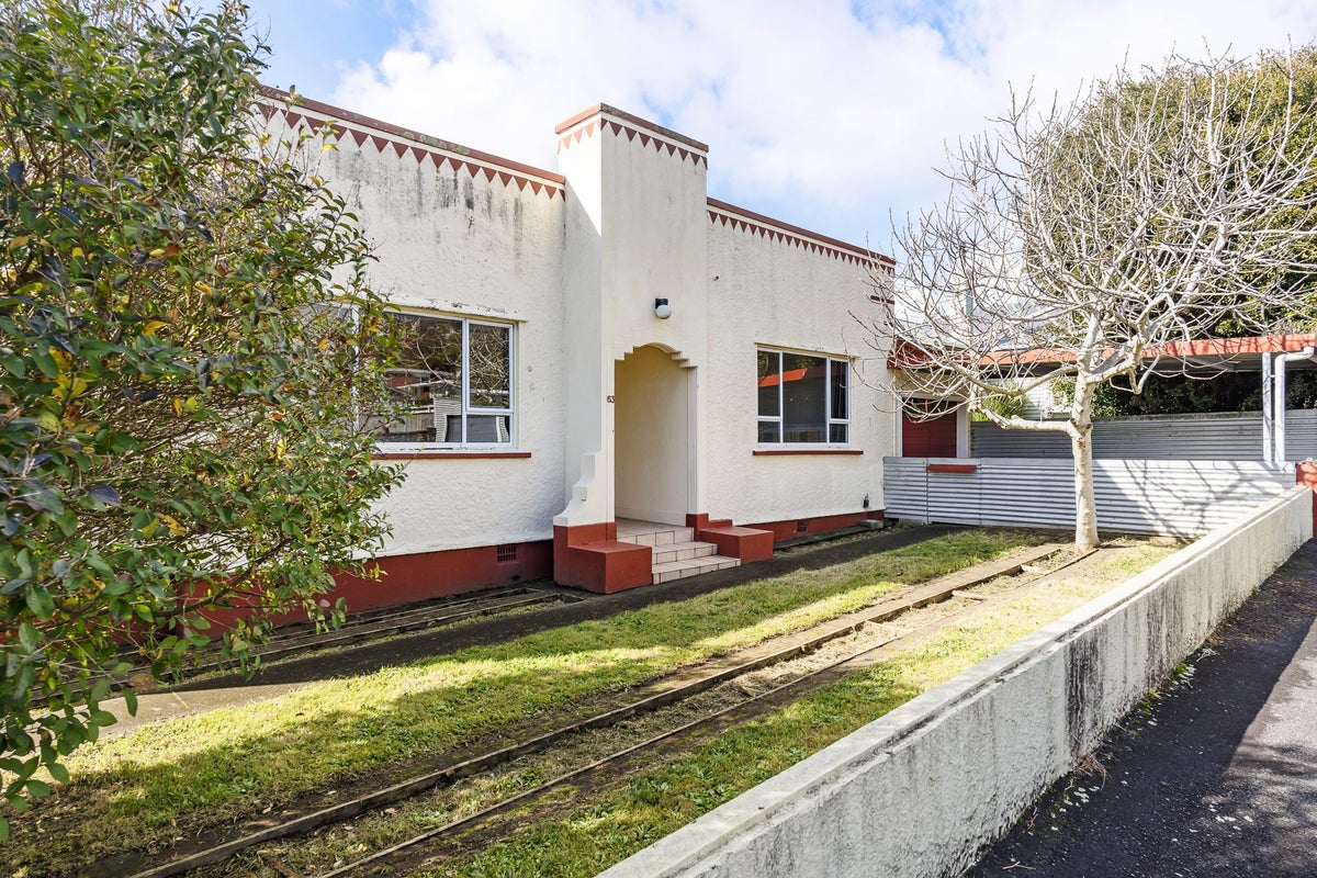 63 Morley Street, New Plymouth, New Plymouth - Carousel 1