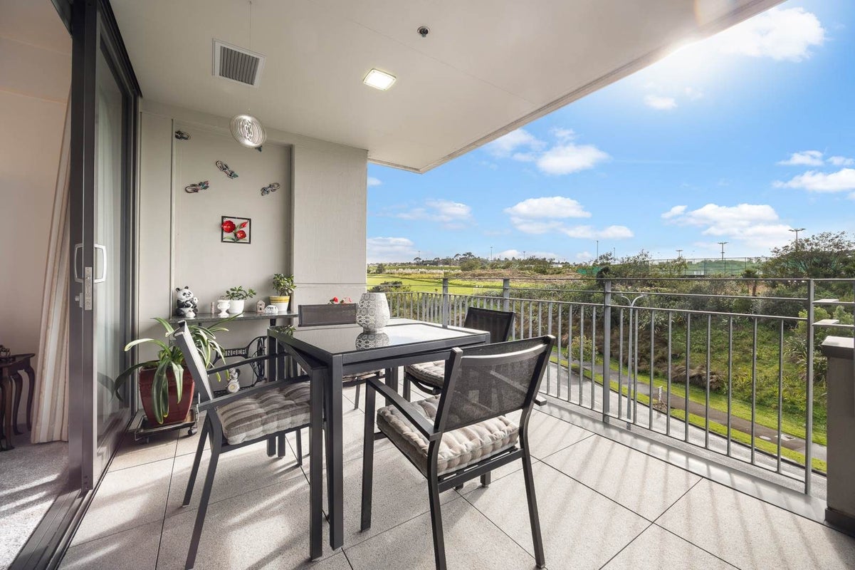 303/2 Bluegrey Avenue, Stonefields, Auckland - Carousel 1