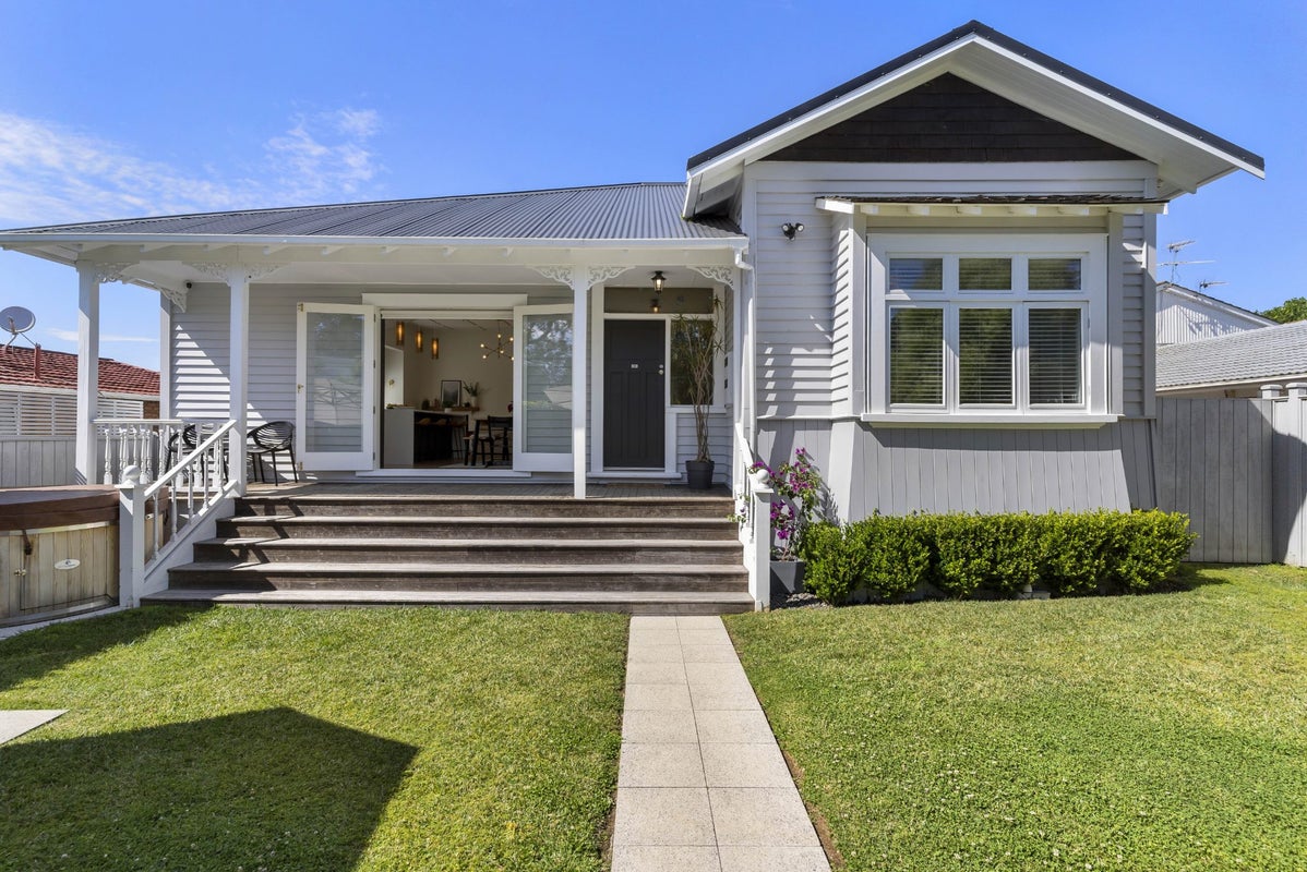 4A Torrance Street, Epsom, Auckland - Carousel 1