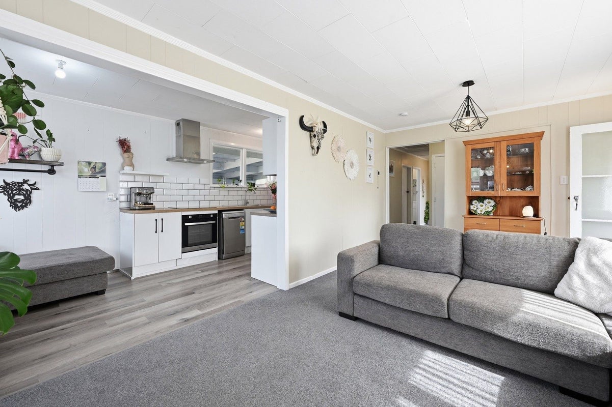 20 Kokiri Street, Ngongotaha, Rotorua - Carousel 2