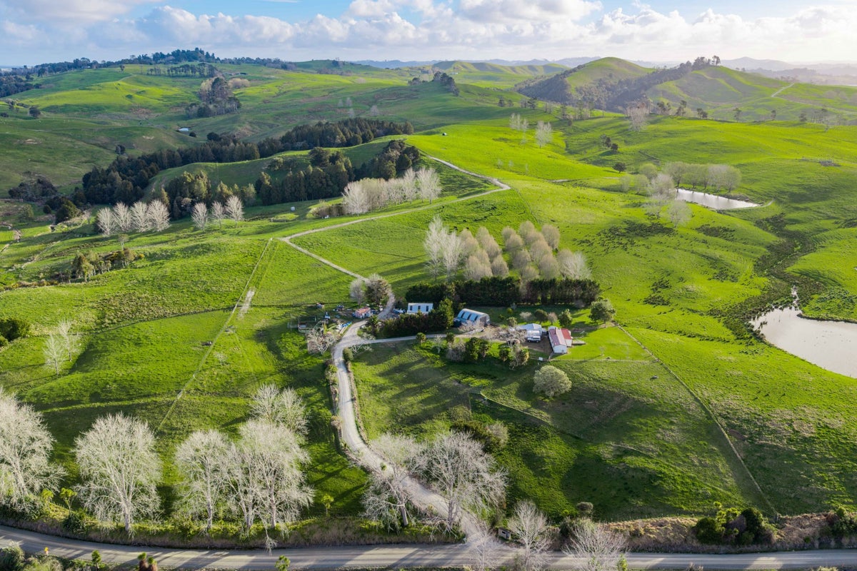 272 Huarau Road, Maungaturoto - Carousel 1