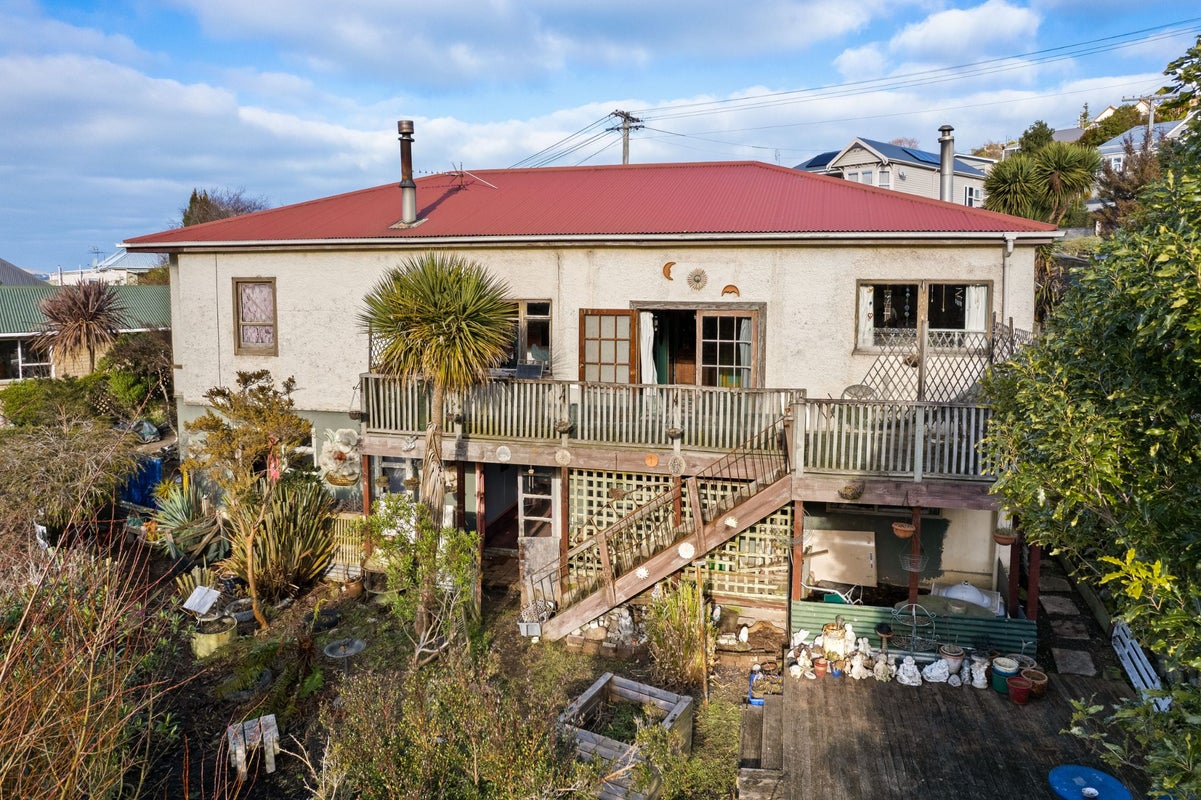 406 South Road, Caversham, Dunedin - Carousel 1