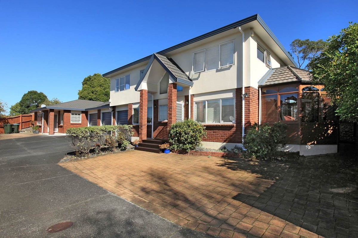 1/29 Sutherland Road, Mount Albert, Auckland - Carousel 1
