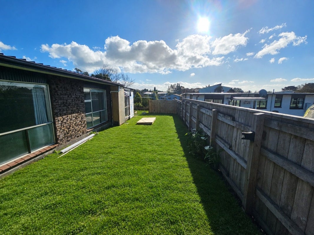 8 Rewa Street, Inglewood, New Plymouth, Taranaki - Carousel 13