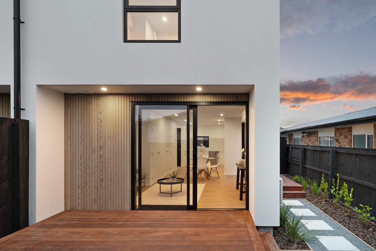 19B Wyon Street, Linwood, Christchurch - Carousel 2