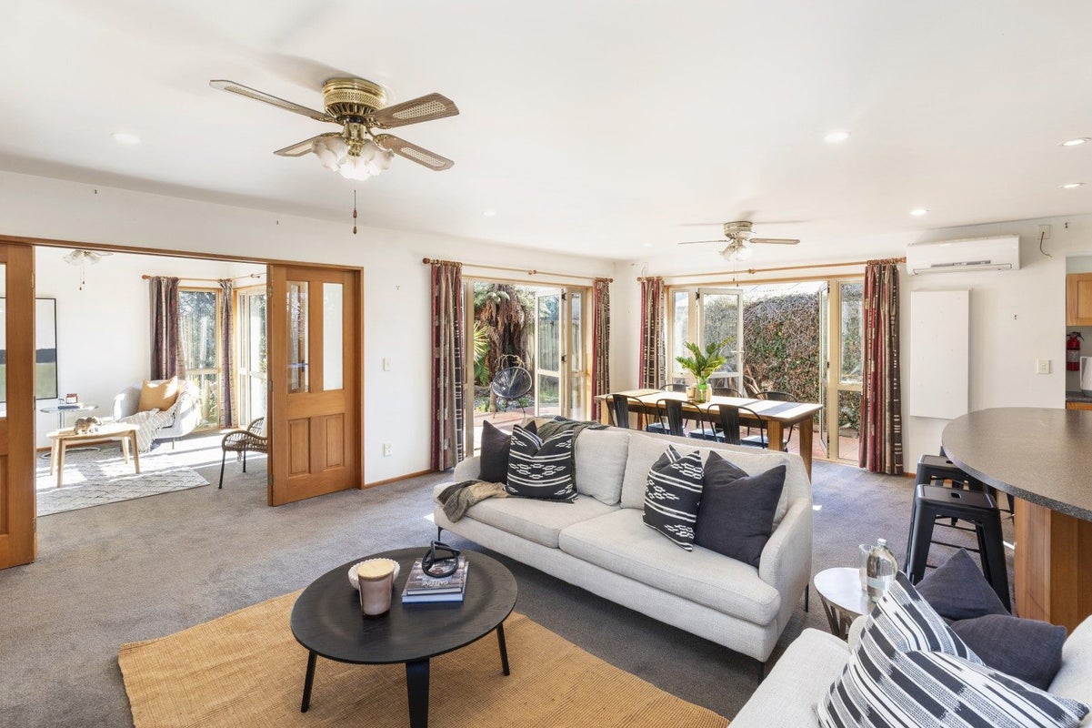 6 Barnes Road, Redwood, Christchurch - Carousel 2
