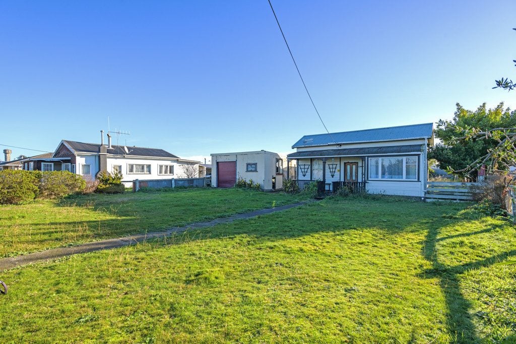 12 Johnston Street, Foxton, Foxton - Carousel 1