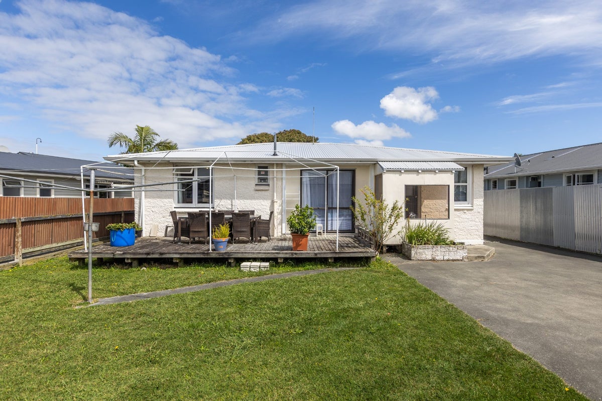 62 Oldham Avenue, Onekawa, Napier - Carousel 14