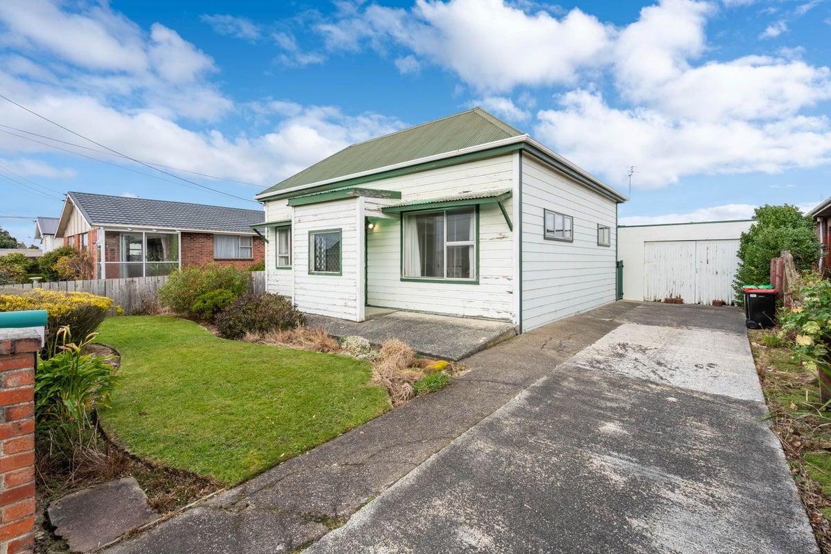 24 Freyberg Street, Saint Kilda, Dunedin - Carousel 1