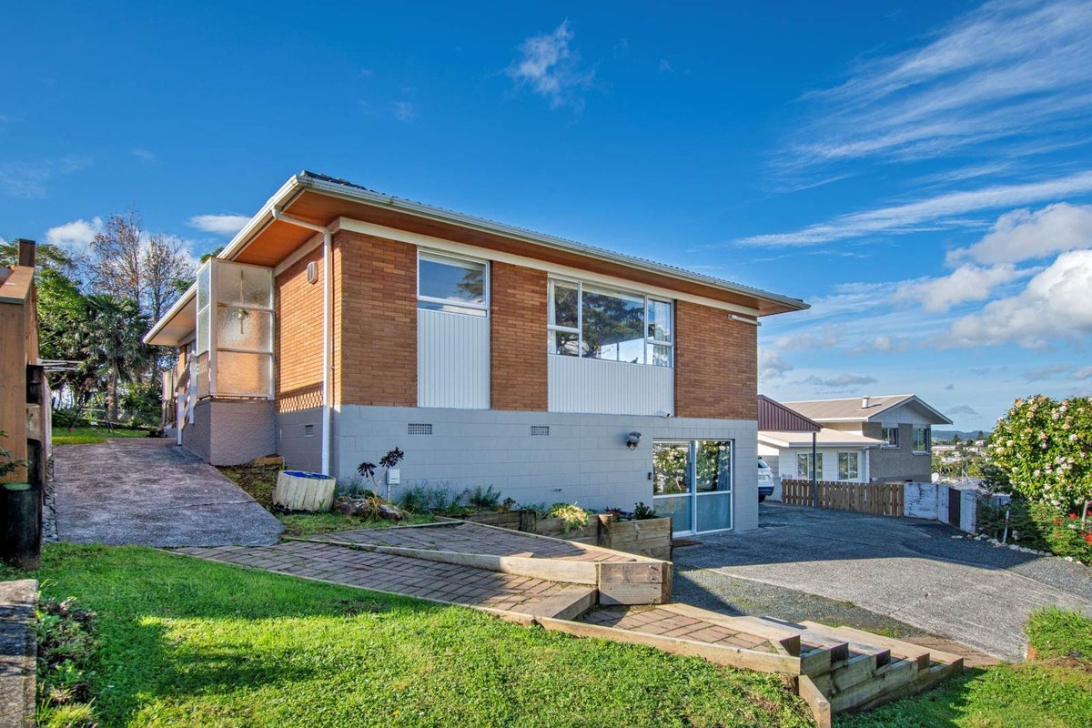 13 Oakland Avenue, Woodhill, Whangarei - Carousel 1
