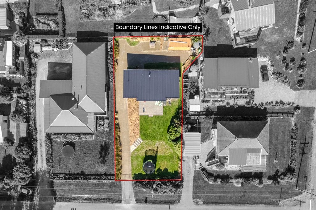 13 Semple Street, Kakanui, Oamaru - Carousel 24