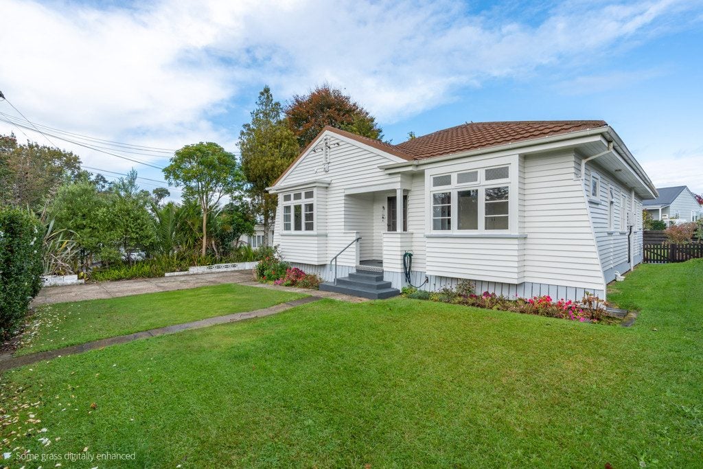6 Murray Street, Maeroa, Hamilton - Carousel 1