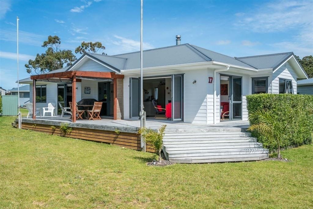 17 Anchorage Road, Mangawhai Heads, Mangawhai - Carousel 1