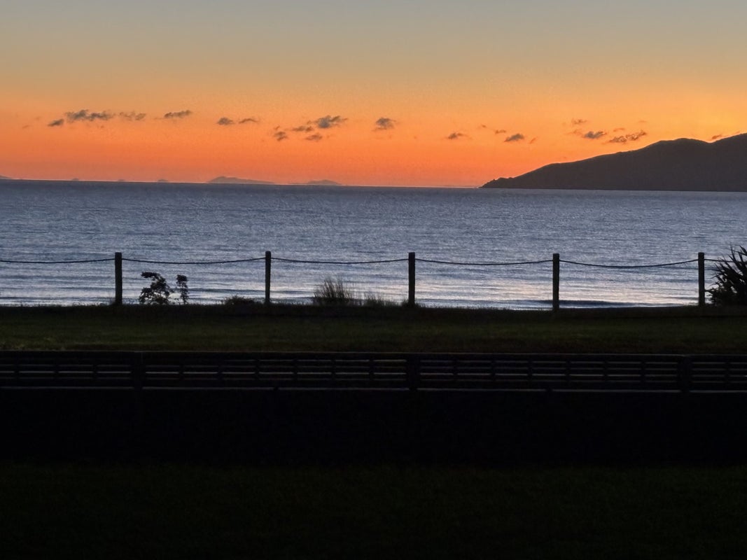 97 Marine Parade, Paraparaumu Beach, Paraparaumu - Carousel 2