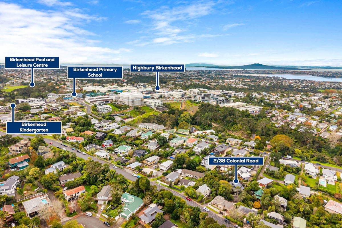 2/38 Colonial Road, Birkenhead, Auckland - Carousel 27