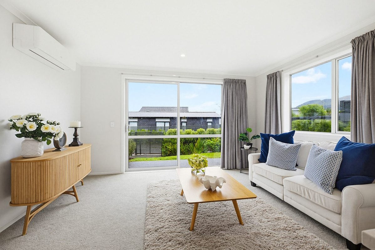 13 Karearea Avenue, Kenepuru, Porirua - Carousel 2
