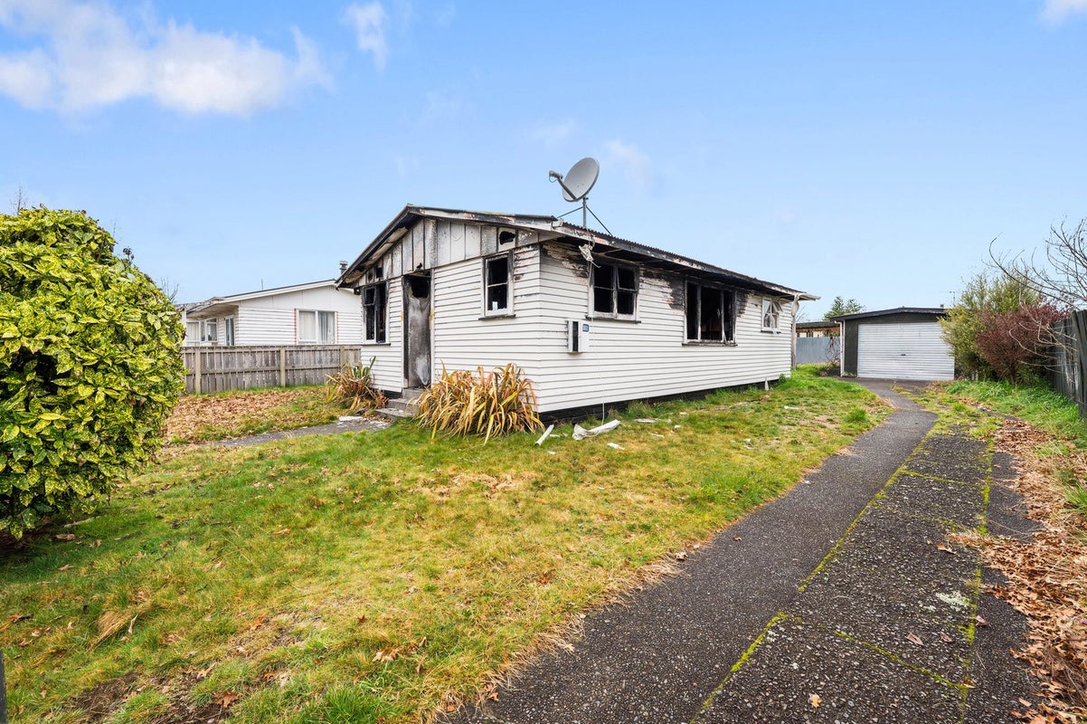 21 Rota Street, Turangi, Turangi - Carousel 2