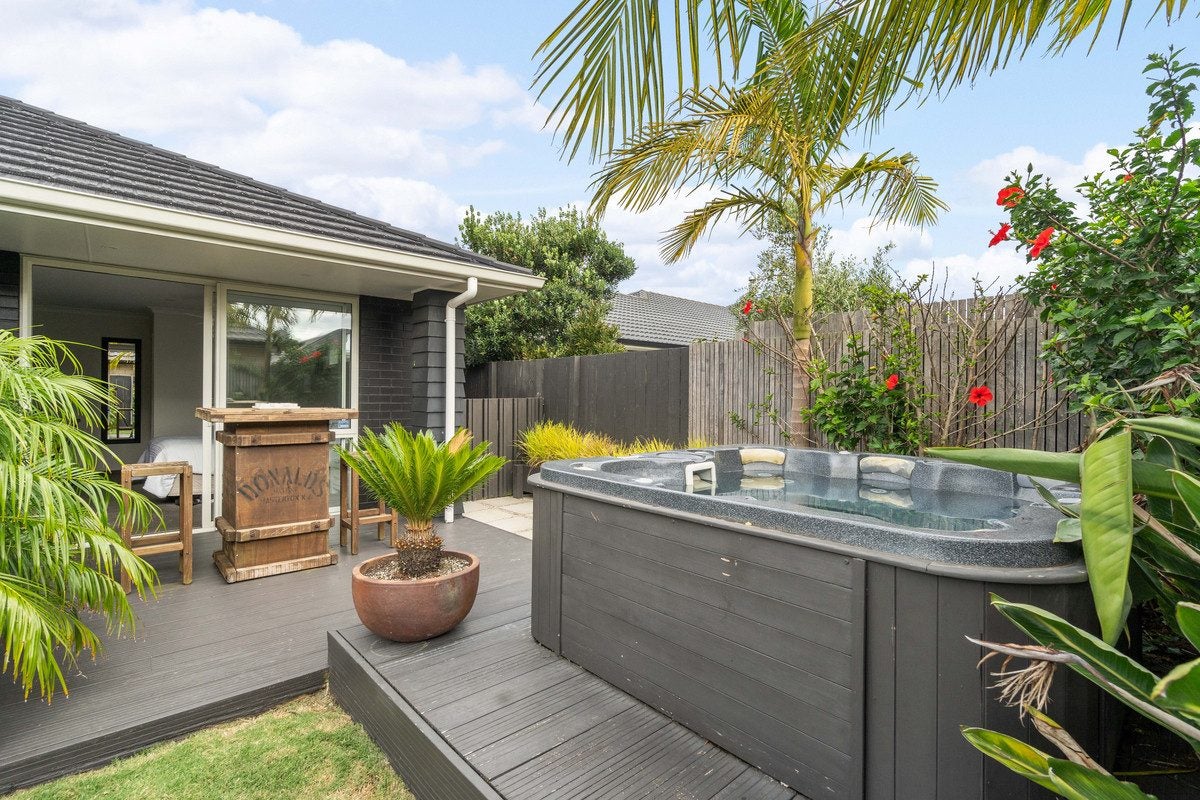 38 HIRIA CRESCENT, Papamoa Beach, Papamoa - Carousel 2