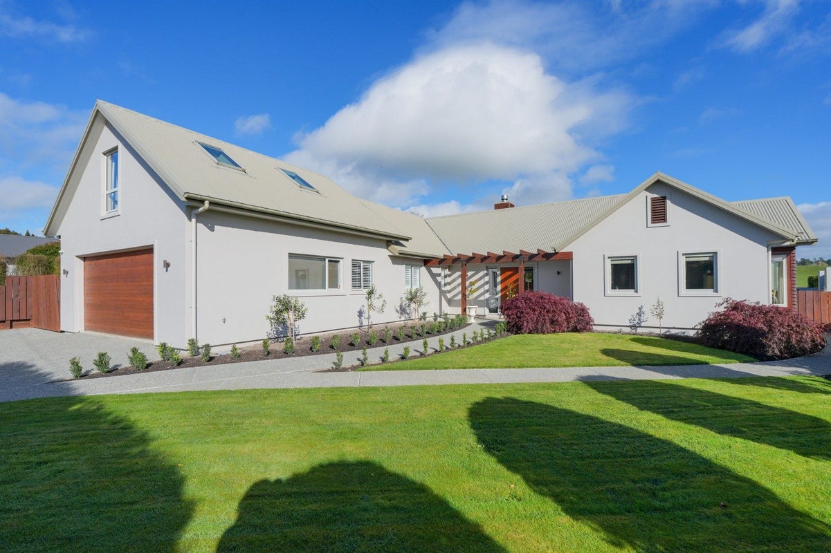 42 Waimea Street, Gore, Gore - Carousel 1
