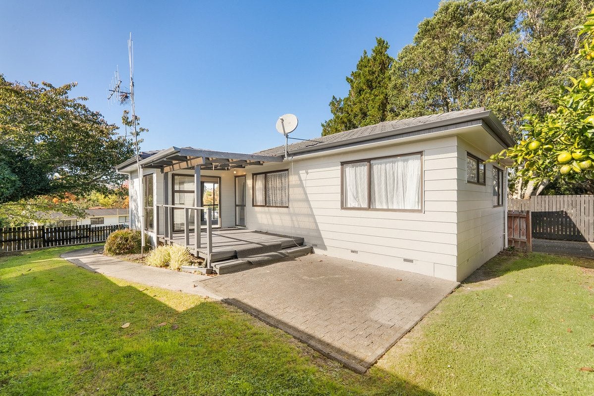 90 Windermere Drive, Poike, Tauranga - Carousel 2