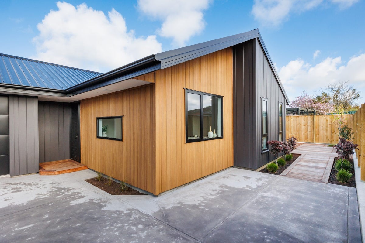 16 St Albans Avenue, Hokowhitu, Palmerston North - Carousel 26