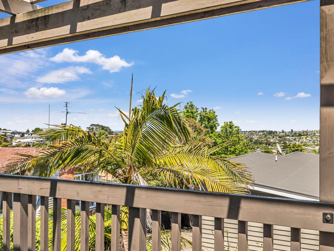 32A William Souter Street, Forrest Hill, Auckland - Carousel 2