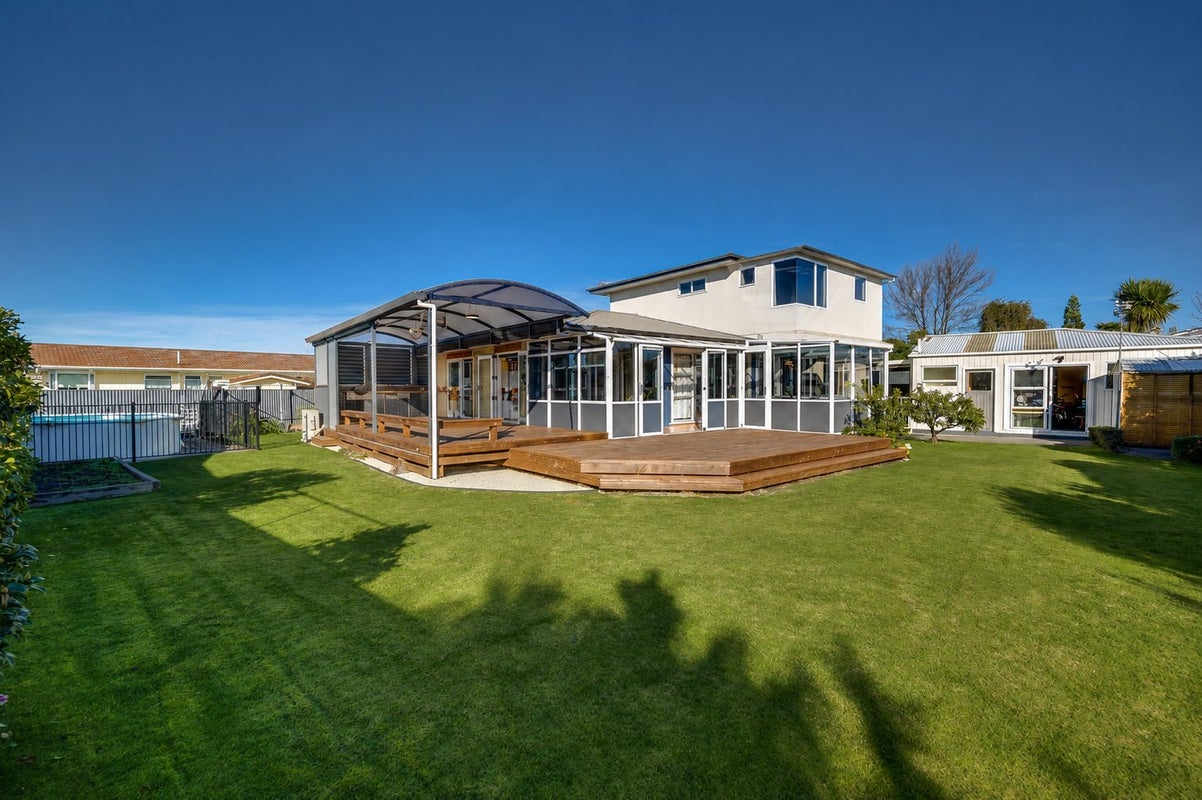 45 Holyrood Street, Taradale, Napier - Carousel 1