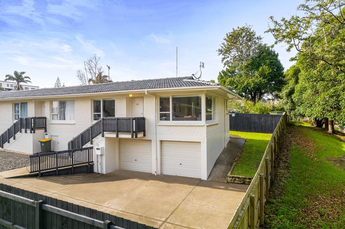 26D Trinidad Road, Sunnynook, Auckland - Carousel 1
