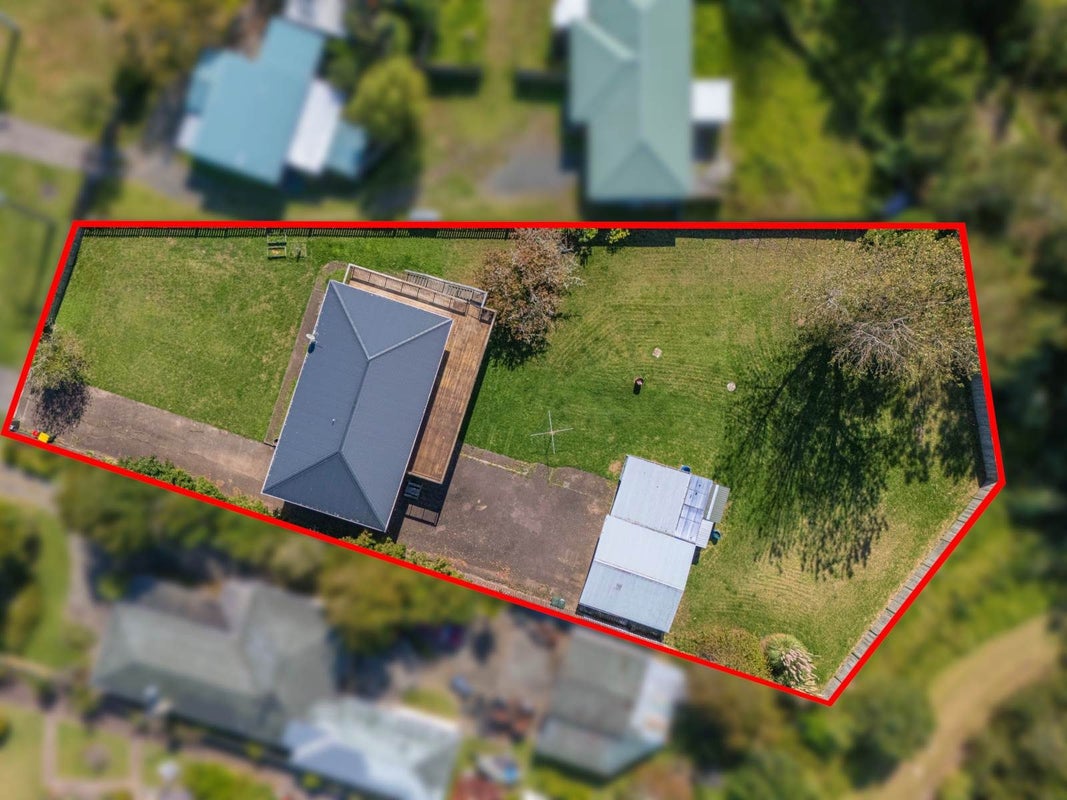 29 Parakai Avenue, Parakai, Helensville - Carousel 38