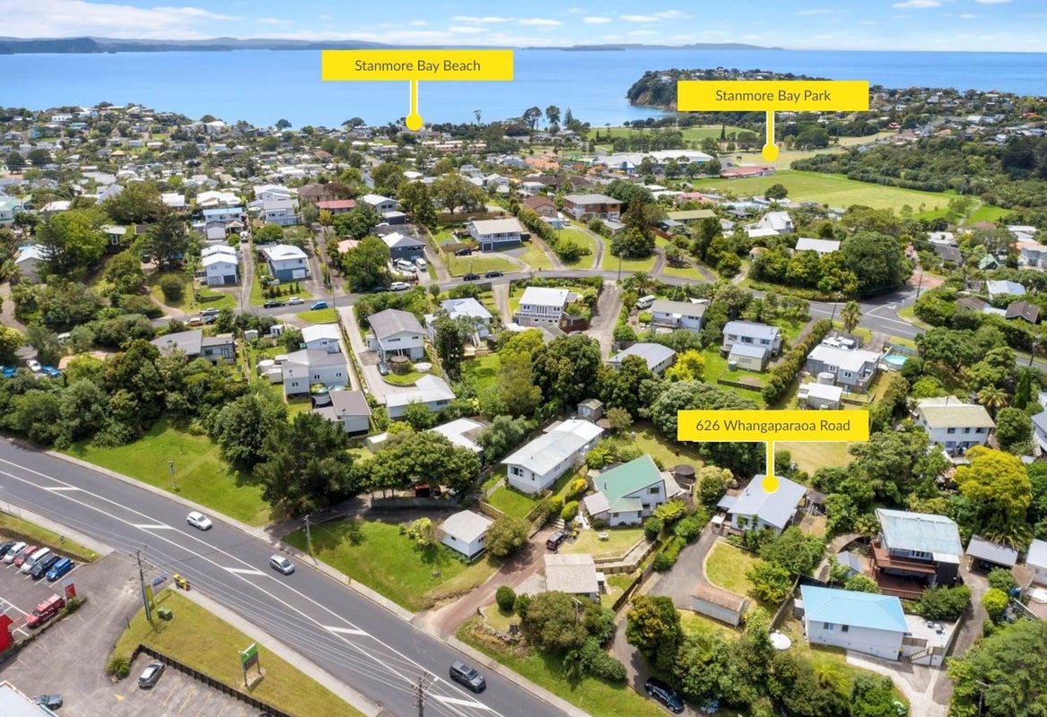626 Whangaparaoa Road, Stanmore Bay, Whangaparaoa - Carousel 2