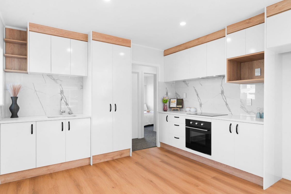 3/19 Central Avenue, Papatoetoe, Auckland - Carousel 2